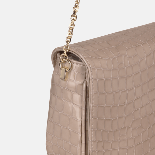 CLARA - Beige håndtaske i lakeret læder