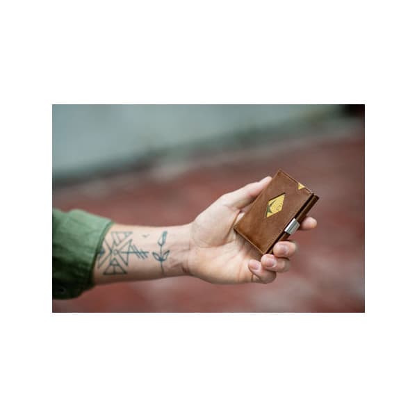 Exentri Multiwallet RFID-plånbok, valnöt