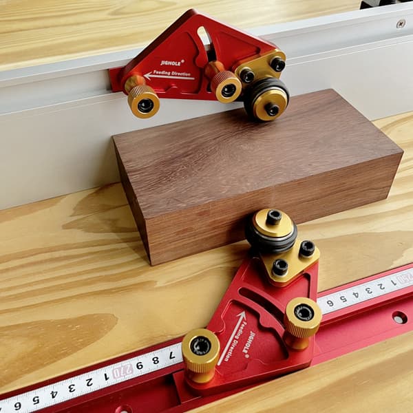 Uppgraderad lagerrullmatare Aluminiumlegering Fjäder Loc Board Bord Såg Matning Säkerhet Framdrivning Träbearbetning Hjälpverktyg