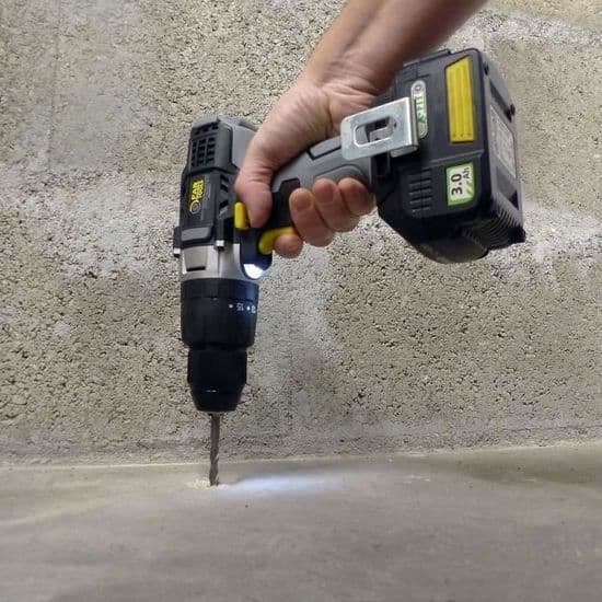 FARTOOLS X-FIT - XF-IMPACT CORDLESS DRILL 18V - med batterier & laddare - 216001