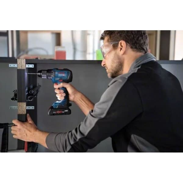 Borrskruvmejsel BOSCH PROFESSIONAL GSR 18V-55 + 2 batterier 4,0 Ah + L-BOXX