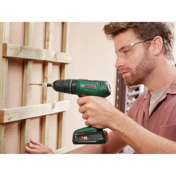 BOSCH slagborr - UniversalImpact 18 2 batterier 1,5 Ah låda