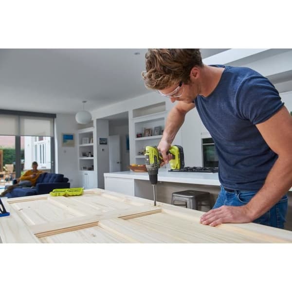 Ryobi One+ R18DD3-220S sladdlös borrmaskin - 2 x 2Ah batterier - 2A snabbladdare - bärväska