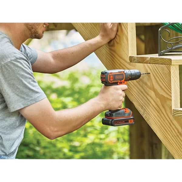 Black & Decker BDCDC18KB 18V 2x 1,5Ah sladdlös borrmaskin/skruvdragare med väska