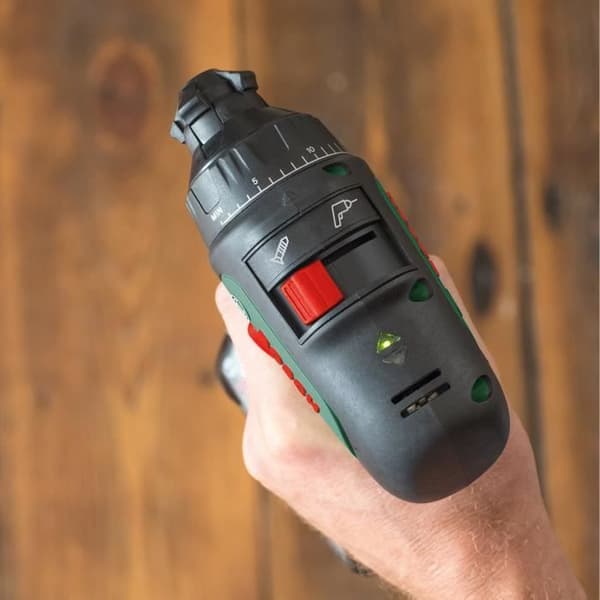 Bosch sladdlös borstlös slagborr - AdvancedImpact 18 (levereras med 2 18V-2,5Ah batterier + laddare + box)