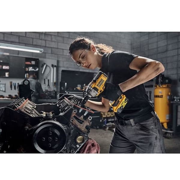 Kompakt sladdlös 1/2" slagdragare XR 18V 5.0Ah li-ion borstlös DEWALT Säkerhetsring - DCF891P2T-QW