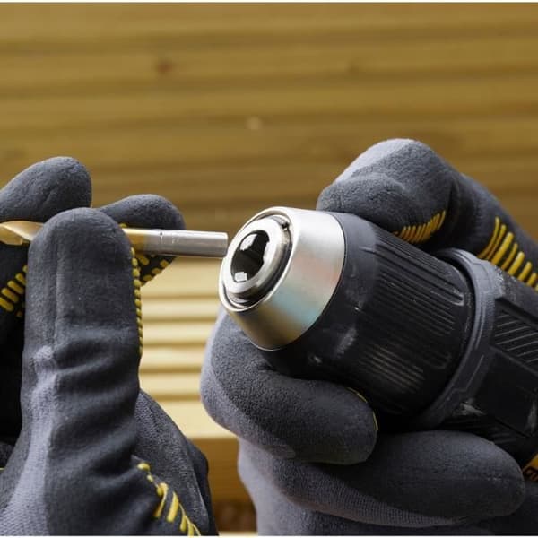 60 Nm borstlös borrskruvdragare - Litium 18V - 2 batterier 2Ah - STANLEY FATMAX V20 - SFMCD710D2K-QW