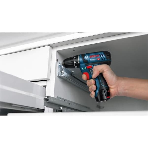 Bosch Professional GSR 12V-15 borrskruvdragare + 10 tillbehör + 2 x 2,0Ah batterier + GAL 12V-20 laddare - 060186810G