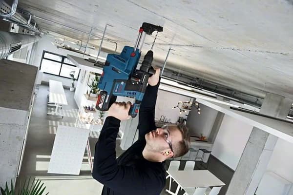 SDS Plus 18V GBH 18V-26 perforator (utan batteri eller laddare) + L-BOXX box - BOSCH - 0611909001