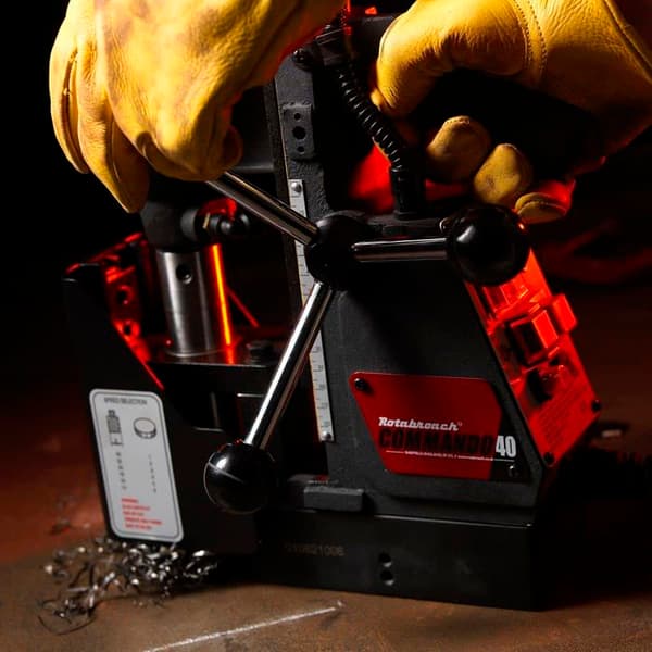 Foreuse - tariere Rotabroach - ROTABROACH-COMMANDO40 - Rotativ borrmaskin med magnetisk bas Comando40 1100W
