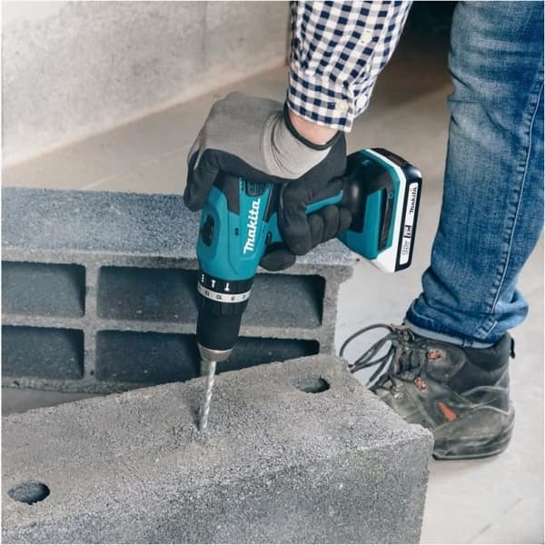 MAKITA 18V slagborrskruvdragare + 2 st 1,3Ah batterier + laddare + ALU box - HP457DWEX4