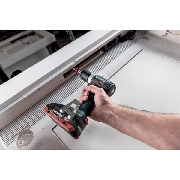 Pack Kompakt borstlös sladdlös borrmaskin 18V 55Nm 13mm chuck + 2 2Ah batterier + laddare + Metabox145 -METABO- BS18LBL