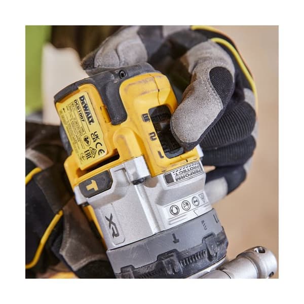 Borren, slagborrmaskin 18V borstlös - DEWALT - med 2 batterier 18V 5.0Ah - låda - DCD1007H2T-QW