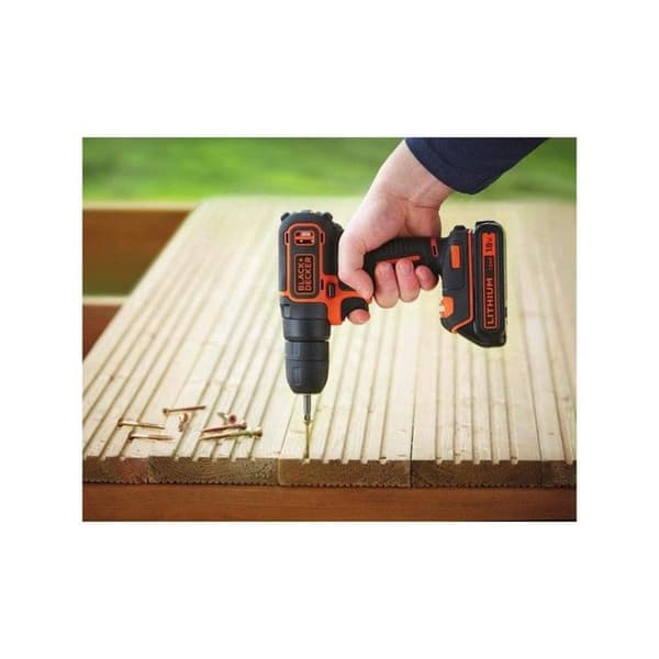 Black & Decker BDCDC18KB 18V 2x 1,5Ah sladdlös borrmaskin/skruvdragare med väska