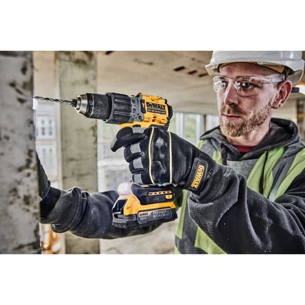 18V borstlös slagborrskruvmejsel (utan batteri eller laddare) + T-STAK box - DEWALT - DCD805NT
