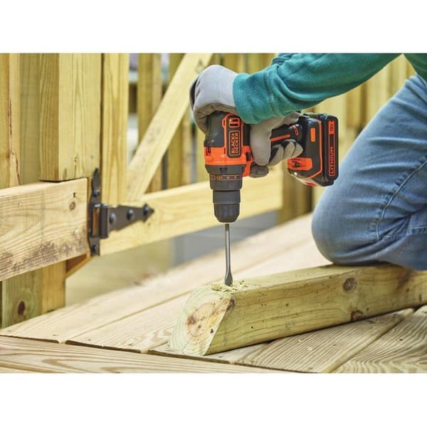 Black &amp; Decker BDCDD186B sladdlös 2-växlad borrmaskin 18V 2x batterier