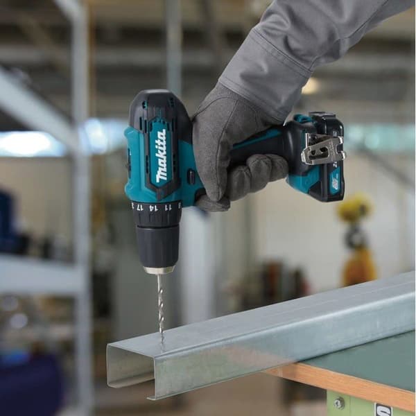 Trådlös borr-/skruvdragare Makita DF333DSAL1 12 Volt - Skruvdragare - 2 hastigheter - 10 mm - Batteri 2 Ah