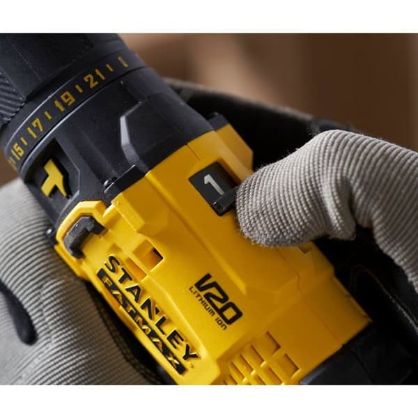 Stanley Fatmax SFMCD711DSA 18V sladdlös slagborrmaskin - 2x2Ah