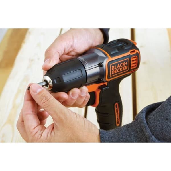 BLACK &amp; DECKER ASD18KB – 18V Li-ion Autosense sladdlös borrmaskin 2 batterier