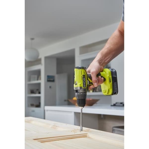 Sladdlös slagborrmaskin/skruvdragare RYOBI - 2 hastigheter 18V ONE+ 40Nm + 2,0 Ah batteri och 1 snabb laddare 2,0A R18PD2-120B