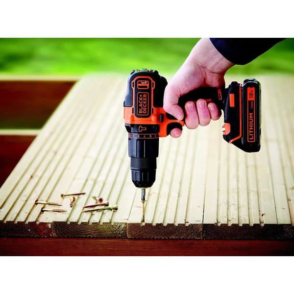 Slagborr/skruvmejsel - Black+Decker - 18V - 2 hastigheter - 2-hands chuck - 1 batteri