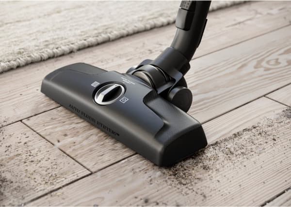 Electrolux Clean 600 EB61C2GRN støvsuger, svart