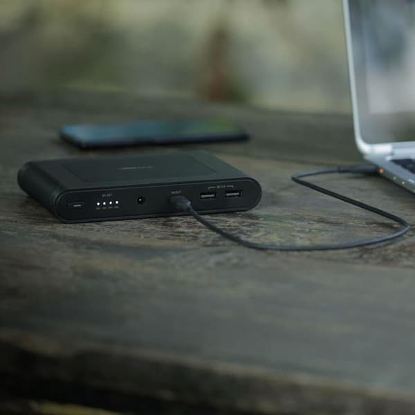 OMNICHARGE Powerbank Mobile 25600 Pro 25600 mAh - Svart