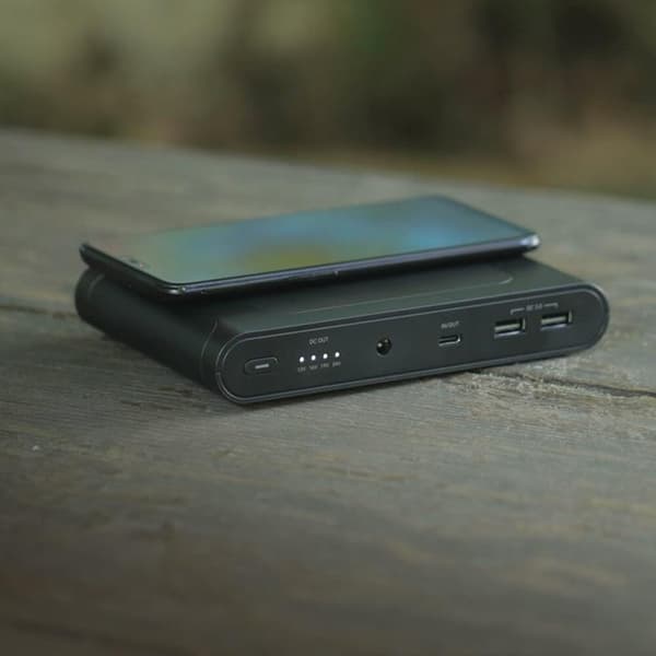 OMNICHARGE Powerbank Mobile 25600 Pro 25600 mAh - Svart