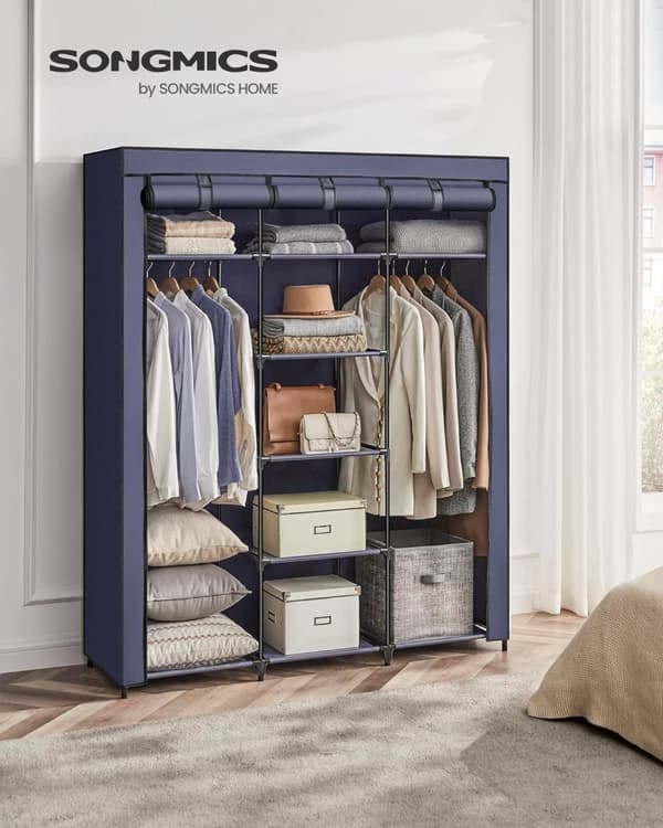 Stofgarderobe, sammenklappelig garderobe med bøjlestang