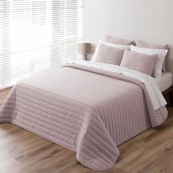 Överkast - PIERRE CARDIN - Rosa linneboutis - 250 x 270 cm - Fin vaddering - 2 kuddfodral