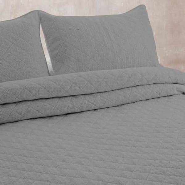 Överkast - PIERRE CARDIN - EGNA - 235 x 270 cm - Silk touch - Fin stoppning