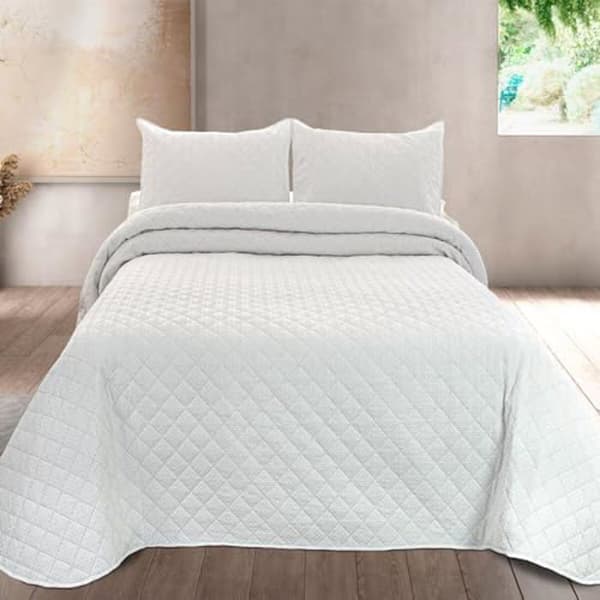 Överkast - PIERRE CARDIN - EGNA - 250 x 270 cm - Silk touch - Fin stoppning - 2 överdrag ingår