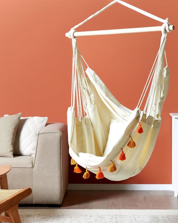 Riipputuoli beige 120 x 150 cm puuvilla polyesteri pyökki tupsut säilytyspussi boho rustiikkinen