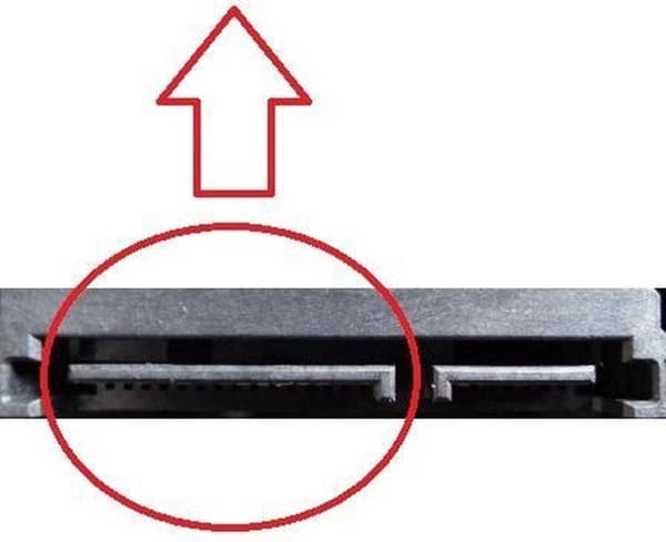 DeLOCK Floppy (v) - SATA (v) retvinklet strømkabel - 0,30 meter