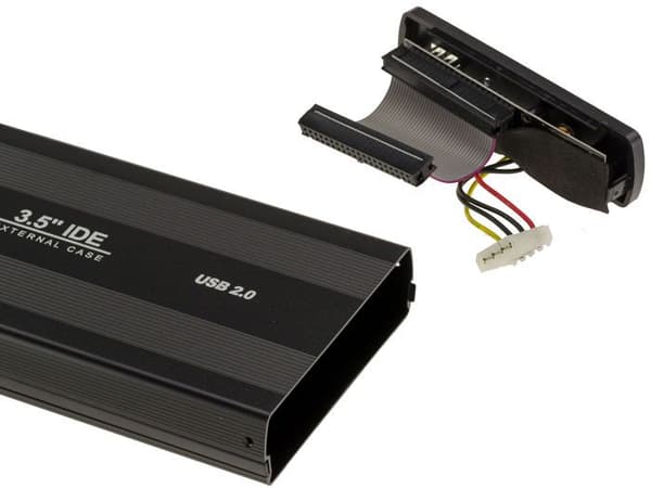 Externt USB-hölje för 3,5 40-stifts IDE-hårddiskar med extern strömförsörjning. Aluminium, svart färg