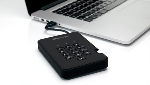 iStorage diskAshur2 SSD - extern hårddisk - 128 GB - SSD - Nummerkod - Svart