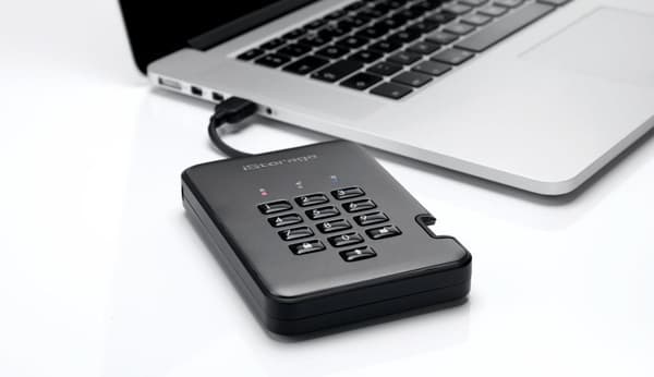 iStorage diskAshur Pro 2 - Kiintolevy - salattu - 500 Gt - ulkoinen (kannettava) - USB 3.1 - FIPS 197 - FIPS 140-2, taso 3, 256-bittinen AES-XTS (IS-D