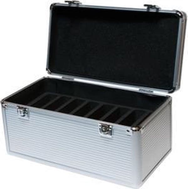LogiLink etui til 8x 3,5" HDD og 6x 2,5" HDD/SSD / sølv