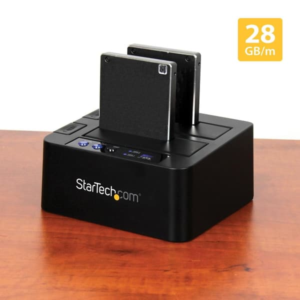 StarTech.com USB 3.1 (10 Gbps) Standalone duplikator-dockingstation til 2,5'' & 3,5'' SATA SSD/HDD-drev med hurtig duplikering op til 28 GB/min.