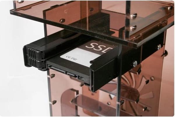 Icy Dock MB082SP basestation til lagerdrev Sort