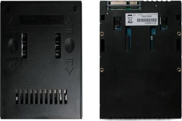 Icy Dock MB882SP-1S-2B (Detail)