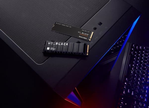 WD_BLACK SN850X NVMe SSD med kylfläns 2TB Retail NVMe / PCIe Gen4 / 7300MB/s (WDBB9H0020BNC-WRSN)
