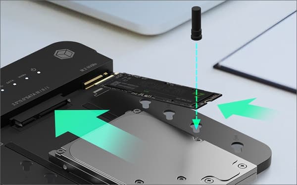 RaidSonic ICY BOX - HDD/SSD-telakointiasema - kloonaustoiminto Paikat: 3 - 2,5" / 3,5" jaettu, M.2 (6,4 cm / 8,9 cm jaettu) - M.2 NVMe -kortti / SATA