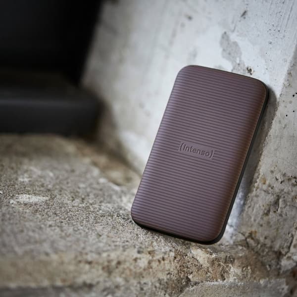 (Intenso) Robust bærbar SSD TX500 500 GB - USB 3.2 10 Gbit/s - stødsikker - brun (3827450)