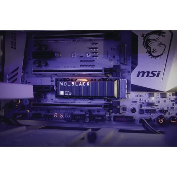 WD Black ™ - Intern RGB SSD - SN850 - 2TB - M.2 NVMe kylfläns (WDS200T1XHE)
