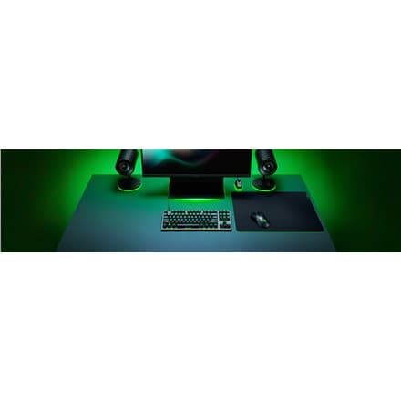 Razer Gigantus V2 Large, Textured micro-weave cloth surface, Thick, high-density rubber foam, Anti-slip base, 450 x 400 x 3mm