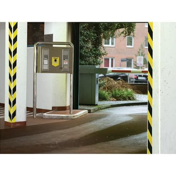 Självhäftande varningstejp - svart och gul - 66 mx 50 mm