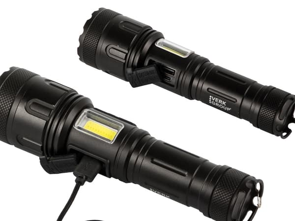 Ficklampa / Taktisk LED-lampa - XHP160