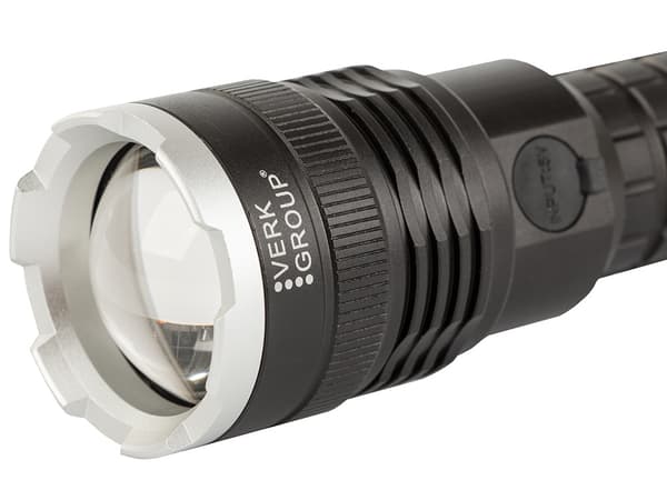 Ficklampa / Taktisk LED-lampa - XHP90
