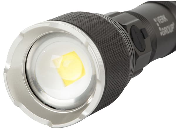 Ficklampa / Taktisk LED-lampa - Zoom funktion